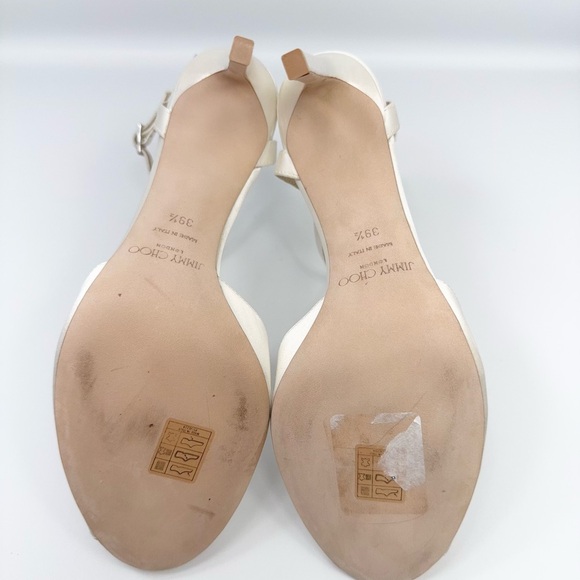Jimmy Choo Sacora 85
Ivory Satin Sandals with Crystal-Embellished Sphere - Picture 10 of 12